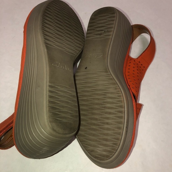 Clarks Clarene Award orange wedge sandals size 6 - Picture 6 of 6